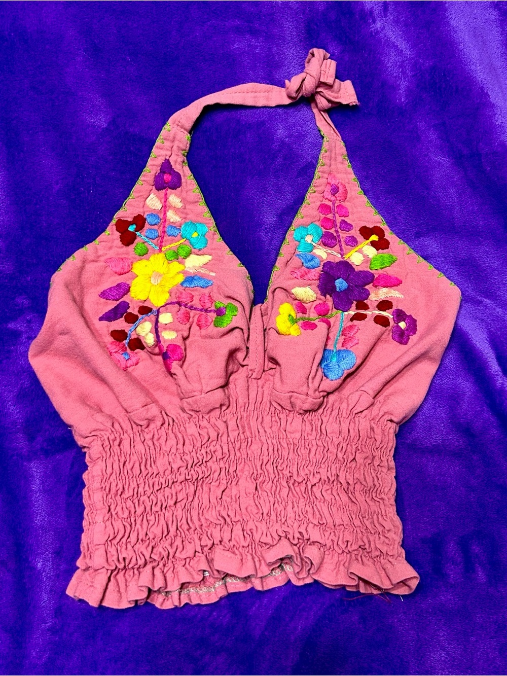 Mexico Mauve Embroidered Halter Crop Top - Detail flowers